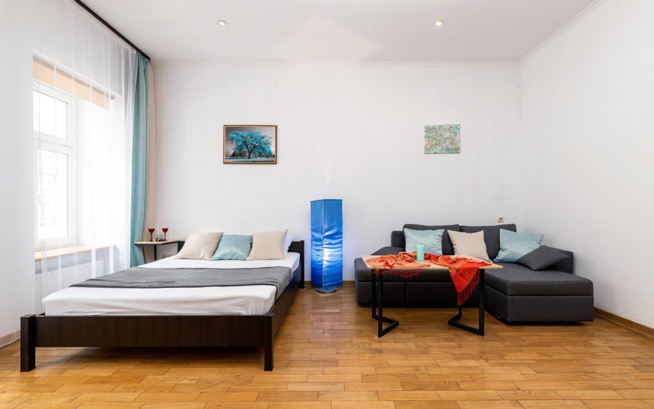Затишний Відпочинок В Центрі Львова Apartment Екстериор снимка